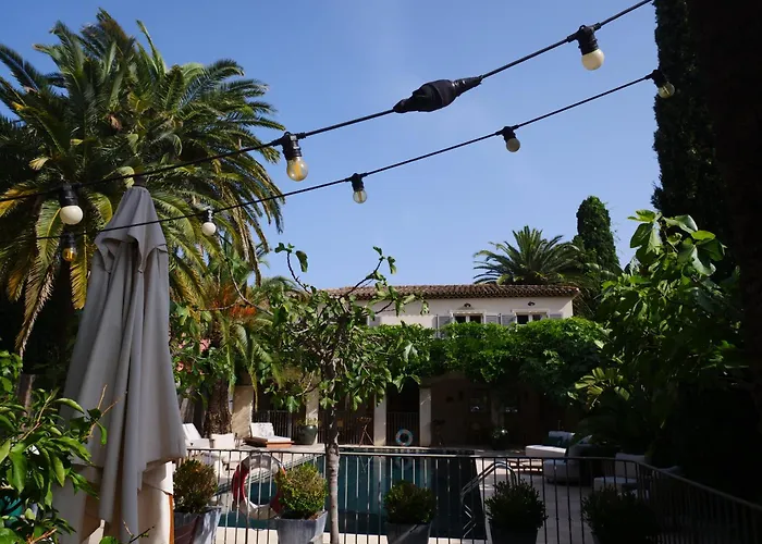 Hotel Pastis