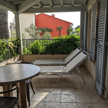 Pastis Hotel