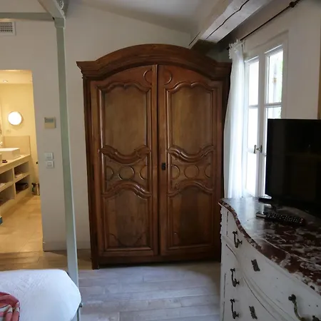 Pastis Hotel 4*