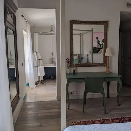 Hotel Pastis 4*