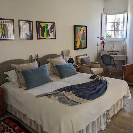 Pastis Hotel 4*
